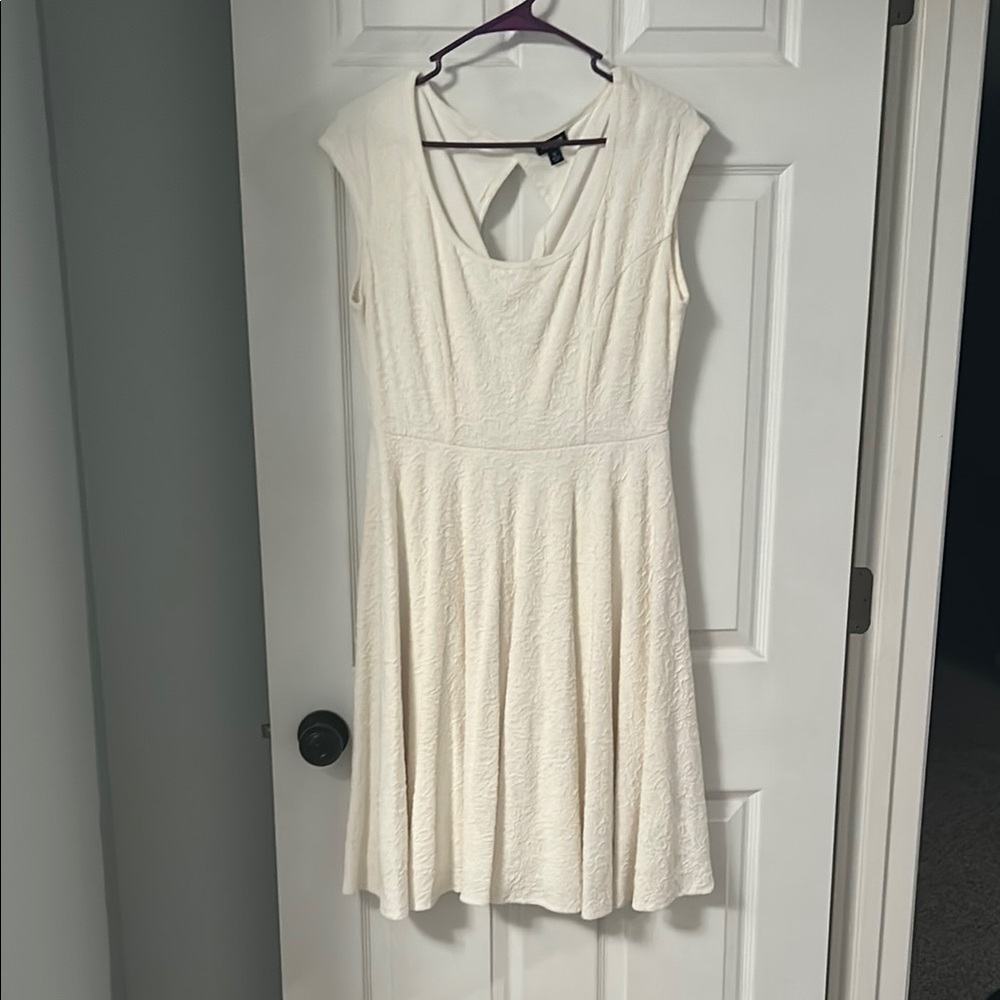 Torrid Cream Backless Cap Sleeve Dress